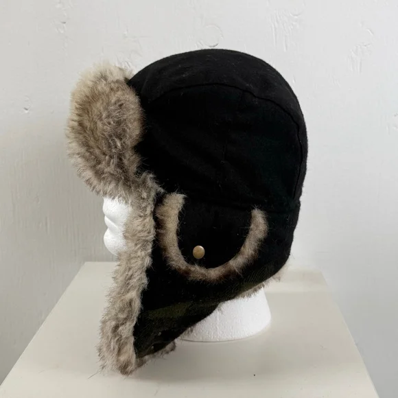 Woolrich Woolen Mills Trapper Hat - Black & Faux Fur - Size Medium - Picture 4 of 9